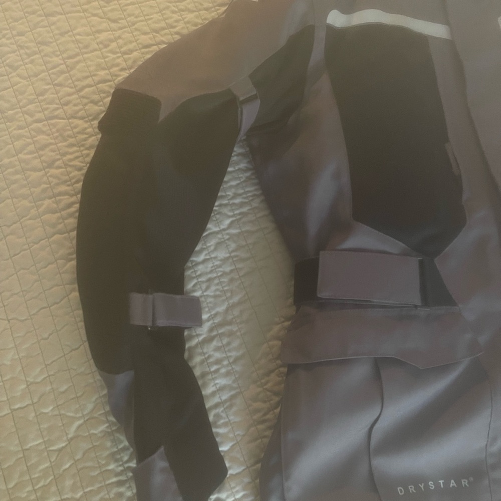 Alpinestars Men's grey and Black Performance motorcycle Jacket - Picture 4 of 8